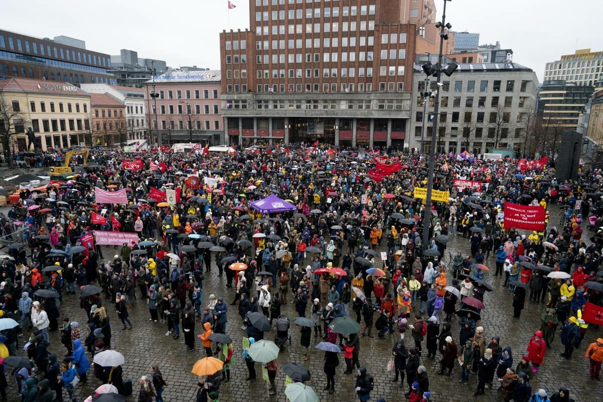 Survey finds that just over 50% of Norwegian men think there is a need for International Women’s Day