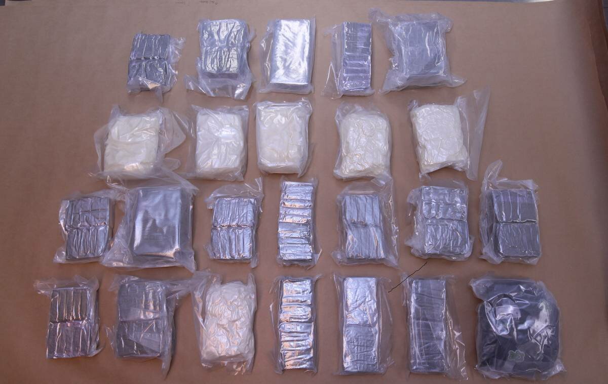 Over 1 ton of hashish and 24 kilos of cocaine: Three men in Denmark charged with smuggling drugs to Norway