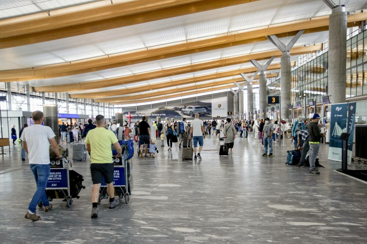 Two out of three travelers to Norway pick up the phone when the authorities call to check in on them