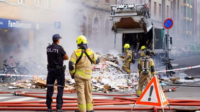 PHOTO: Fire in gas-powered garbage truck in Oslo under control, police say